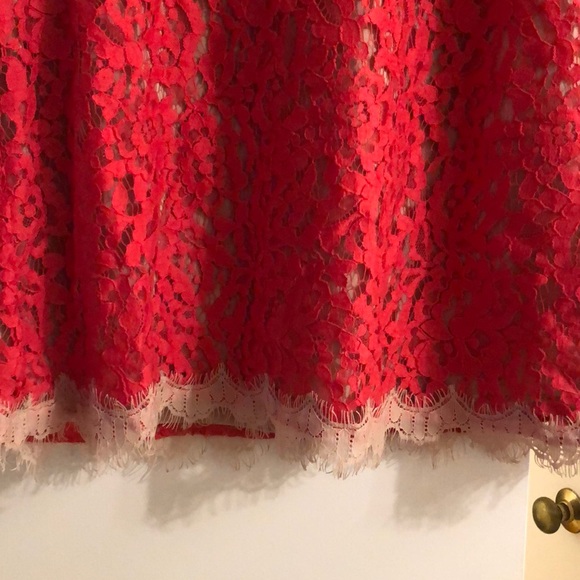 Beautiful NWT salmon/ orange lace top - Picture 2 of 4